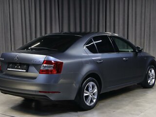 2019 Skoda Octavia III (A7) Рестайлинг, серый, 1299000 рублей, вид 2