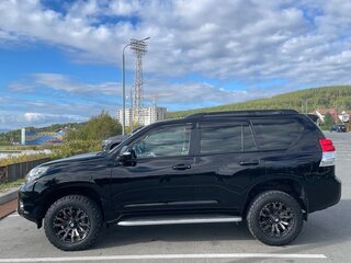 2010 Toyota Land Cruiser Prado 150 Series, чёрный, 4000000 рублей, вид 2