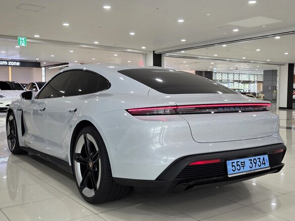2026 Porsche Taycan 4 I Рестайлинг, серый - вид 8