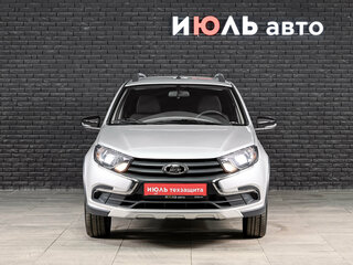 2024 Lada (ВАЗ) Granta Cross I Рестайлинг, серебристый, 1020000 рублей, вид 2