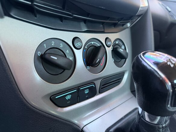 2012 Ford Focus III, серебристый, 830000 рублей - вид 13