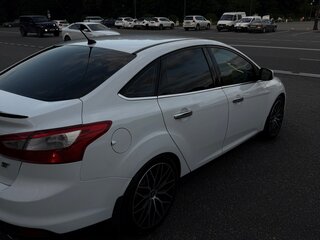 2013 Ford Focus III, белый, 1100000 рублей, вид 3