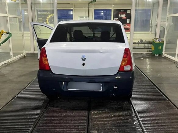 2007 Renault Logan I, белый, 280000 рублей - вид 2