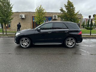 2016 Mercedes-Benz GLE 300 I (W166), чёрный, 4600000 рублей, вид 4