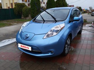 2014 Nissan Leaf (EM57) I (ZE0/AZE0), синий, 1200000 рублей, вид 3