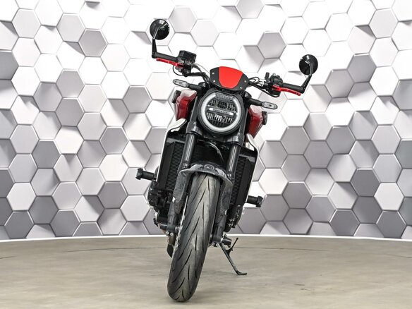 2020 Honda CB 1000R, красный, 1149000 рублей - вид 4