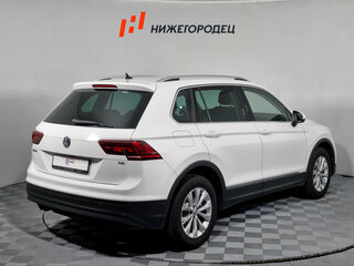 2017 Volkswagen Tiguan II, белый, 2079000 рублей, вид 5