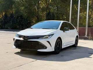 2022 Toyota Corolla XII (E210) Рестайлинг, белый, 1500000 рублей, вид 1