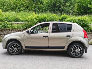 2010 Renault Sandero I, бежевый, 400000 рублей, вид 5
