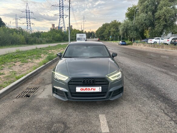 2018 Audi A3 III (8V) Рестайлинг, серый - вид 1