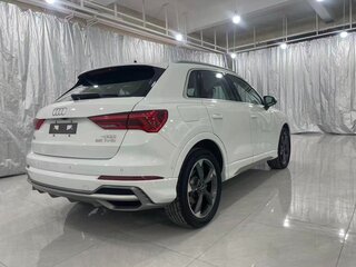 2022 Audi Q3 35 TFSI II (F3), белый, 1980000 рублей, вид 4
