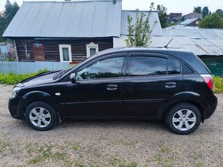 2010 Kia Rio II Рестайлинг, чёрный, 500000 рублей, вид 5