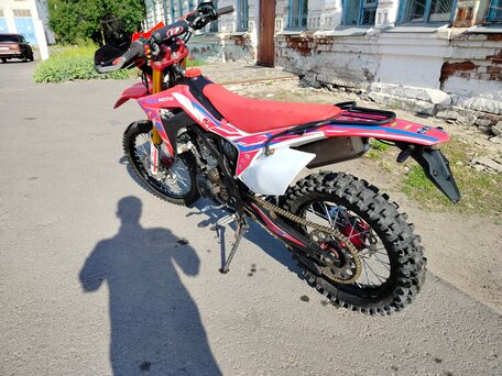 2022 Regulmoto CR-Z 300, красный, 145000 рублей, вид 4