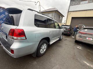 2008 Toyota Land Cruiser 200 Series, серебристый, 2250000 рублей, вид 4