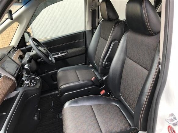 2023 Honda Freed+ II Рестайлинг, белый, 1287000 рублей - вид 13