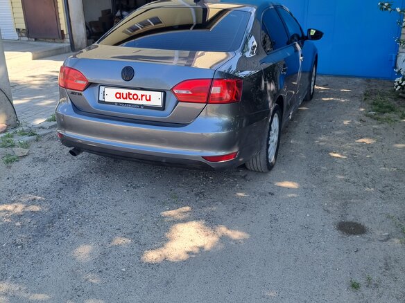 2014 Volkswagen Jetta VI, серый, 1010000 рублей - вид 4