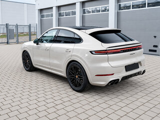 2026 Porsche Cayenne Coupé III Рестайлинг, серый, 17760000 рублей, вид 5