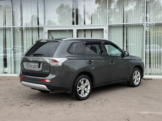2014 Mitsubishi Outlander III Рестайлинг, серый, 1549000 рублей, вид 5
