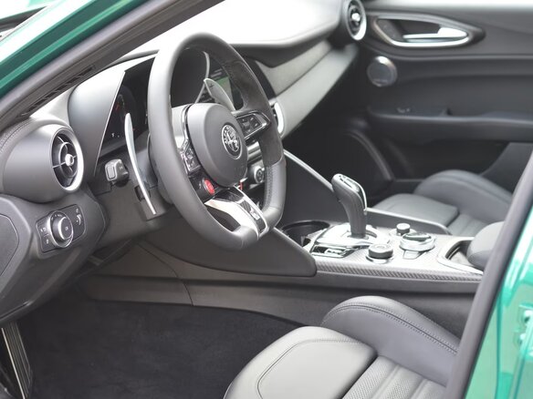 2025 Alfa Romeo Giulia II (952) Рестайлинг 2, зелёный, 13526132 рублей - вид 5