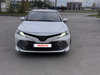 2018 Toyota Camry VIII (XV70), белый, 2500000 рублей, вид 2