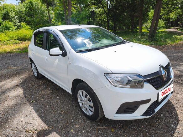 2021 Renault Sandero II Рестайлинг, белый - вид 2