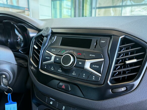 2017 Lada (ВАЗ) Vesta I, серый, 765000 рублей - вид 23