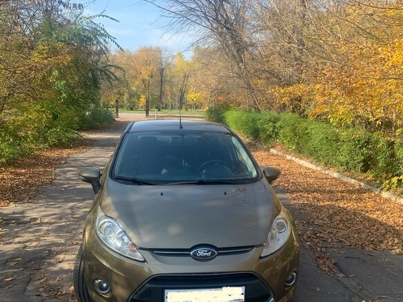 2011 Ford Fiesta Mk6, коричневый, 785000 рублей - вид 2