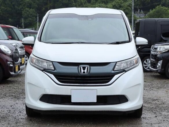 2019 Honda Freed II, белый, 1122000 рублей - вид 1