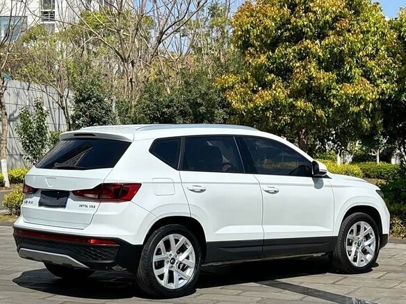 2023 Jetta VS5 I Рестайлинг, белый - вид 2