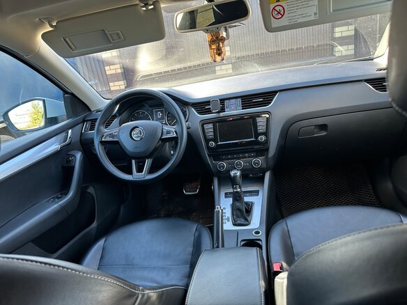 2014 Skoda Octavia III (A7), белый, 1370000 рублей - вид 10