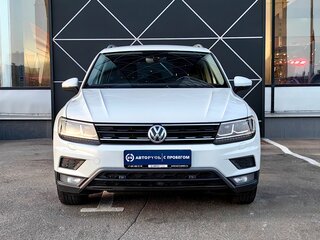 2018 Volkswagen Tiguan II, белый, 2033000 рублей, вид 3