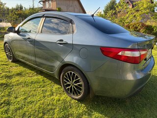 2013 Kia Rio 5-speed III, голубой, 695000 рублей, вид 5