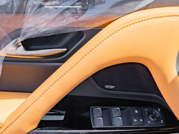 2026 Lexus LX 700h IV, чёрный - вид 12