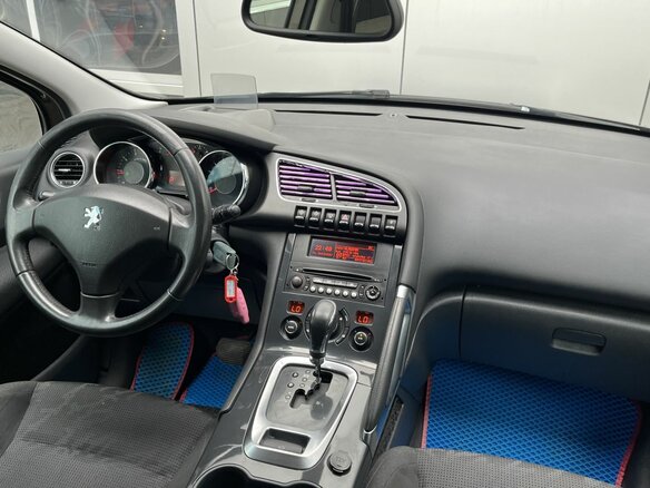 2011 Peugeot 3008 I, коричневый, 770000 рублей - вид 11