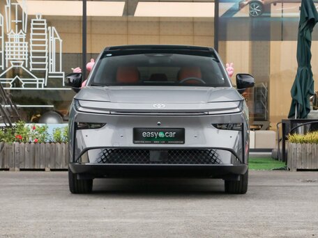 2026 Toyota bZ3X 58.3 kWh, серебристый, 3178000 рублей, вид 1