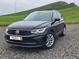 2021 Volkswagen Tiguan II Рестайлинг, чёрный, 2377335 рублей, вид 1