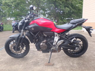 2014 Yamaha MT-07 (FZ-07), красный, 720000 рублей, вид 1