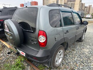 2011 Chevrolet Niva I Рестайлинг, серый, 389000 рублей, вид 4