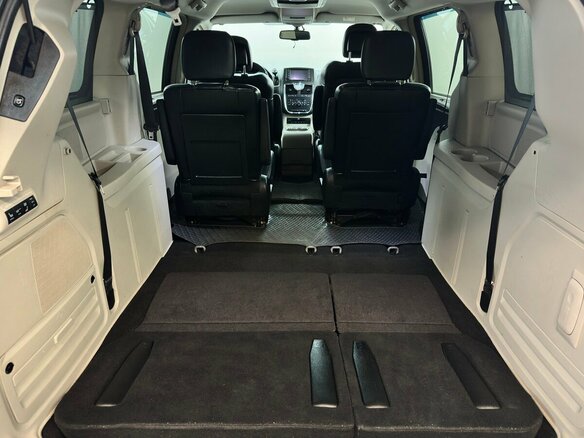 2014 Chrysler Voyager Grand V Рестайлинг, чёрный - вид 15