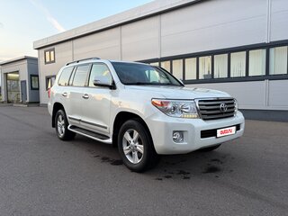 2012 Toyota Land Cruiser 200 Series Рестайлинг 1, белый, 3800000 рублей, вид 3