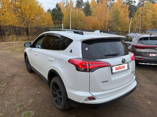 2019 Toyota RAV4 IV (XA40) Рестайлинг, белый, 2850000 рублей, вид 3