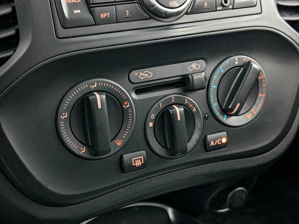 2014 Nissan Juke I, серый, 970000 рублей - вид 20