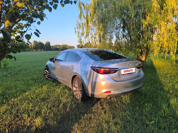 2018 Mazda 6 III (GJ) Рестайлинг 2, серый, 1950000 рублей - вид 2