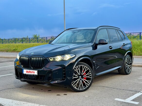 2024 BMW X5 40i IV (G05/G18) Рестайлинг, синий, 8800000 рублей - вид 1