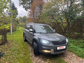 2015 Skoda Yeti I Рестайлинг, серый, 1450000 рублей, вид 3
