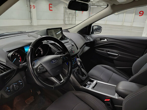 2018 Ford Kuga II Рестайлинг, белый, 1670000 рублей - вид 15