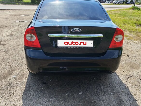 2009 Ford Focus II Рестайлинг, чёрный, 690000 рублей - вид 4