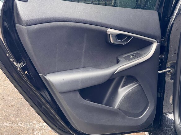 2013 Volvo V40 Cross Country I, чёрный, 1299000 рублей - вид 18