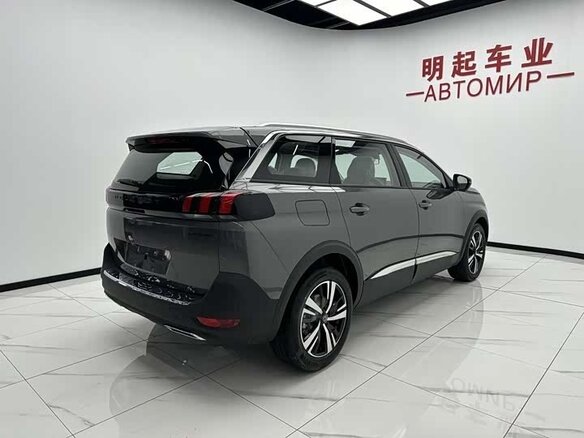 2026 Peugeot 5008 II Рестайлинг, серый, 2900060 рублей - вид 5