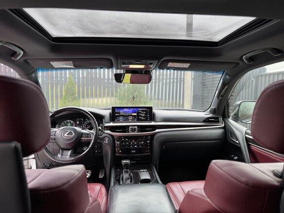 2019 Lexus LX 570 III Рестайлинг 2, белый, 7999999 рублей - вид 11